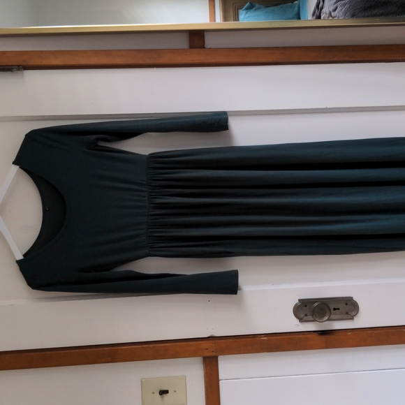 Ethereal Emerald Green Maxi Dress - Picture 4 of 6